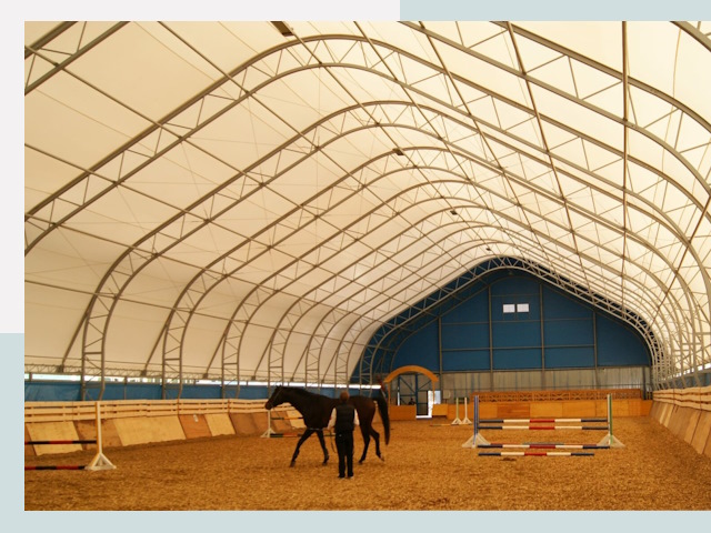 Строительство конных манежей в Энгельс