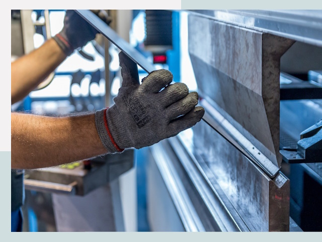 Гибка металла в Энгельс